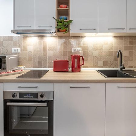 Two-Bedroom Apartment In The Centre Makarska Ngoại thất bức ảnh