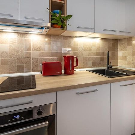 Two-Bedroom Apartment In The Centre Makarska Ngoại thất bức ảnh