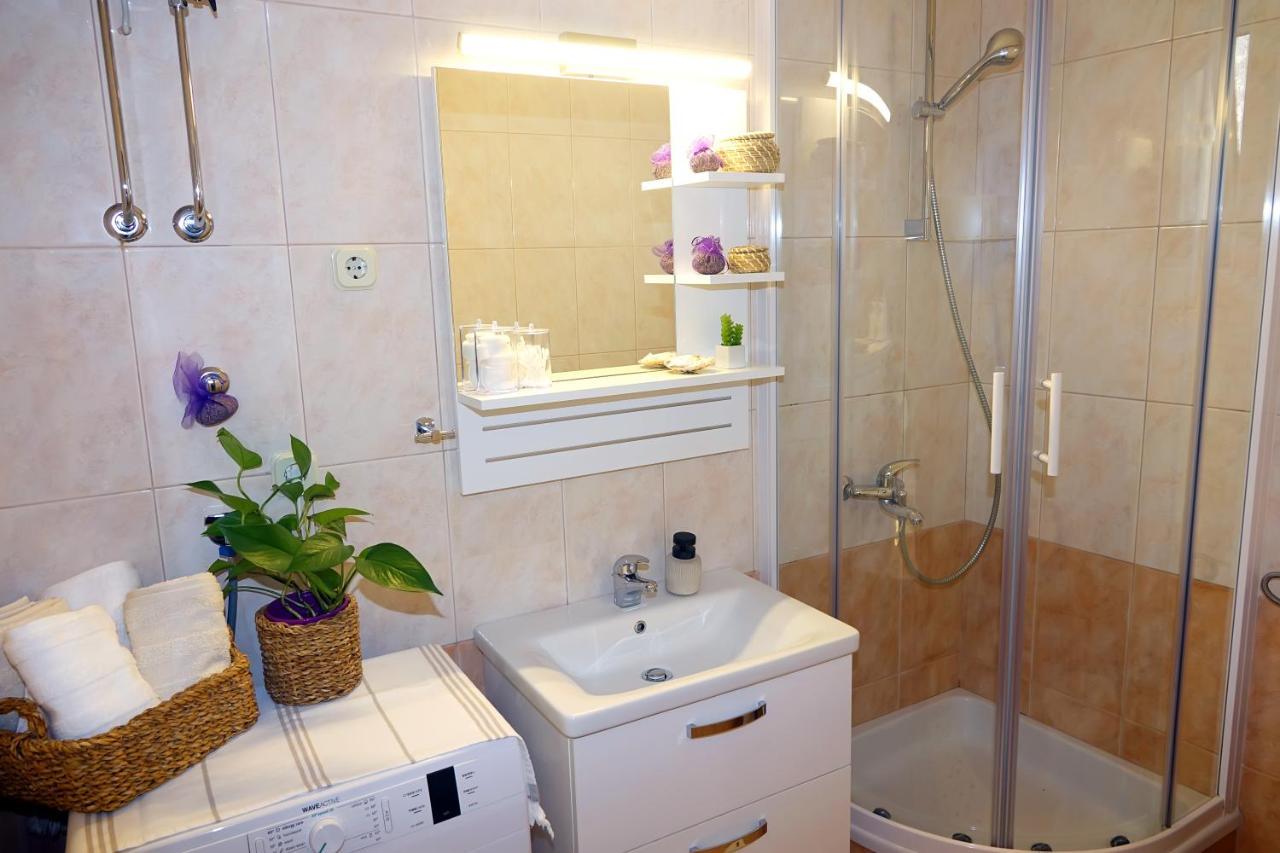 Two-Bedroom Apartment In The Centre Makarska Ngoại thất bức ảnh