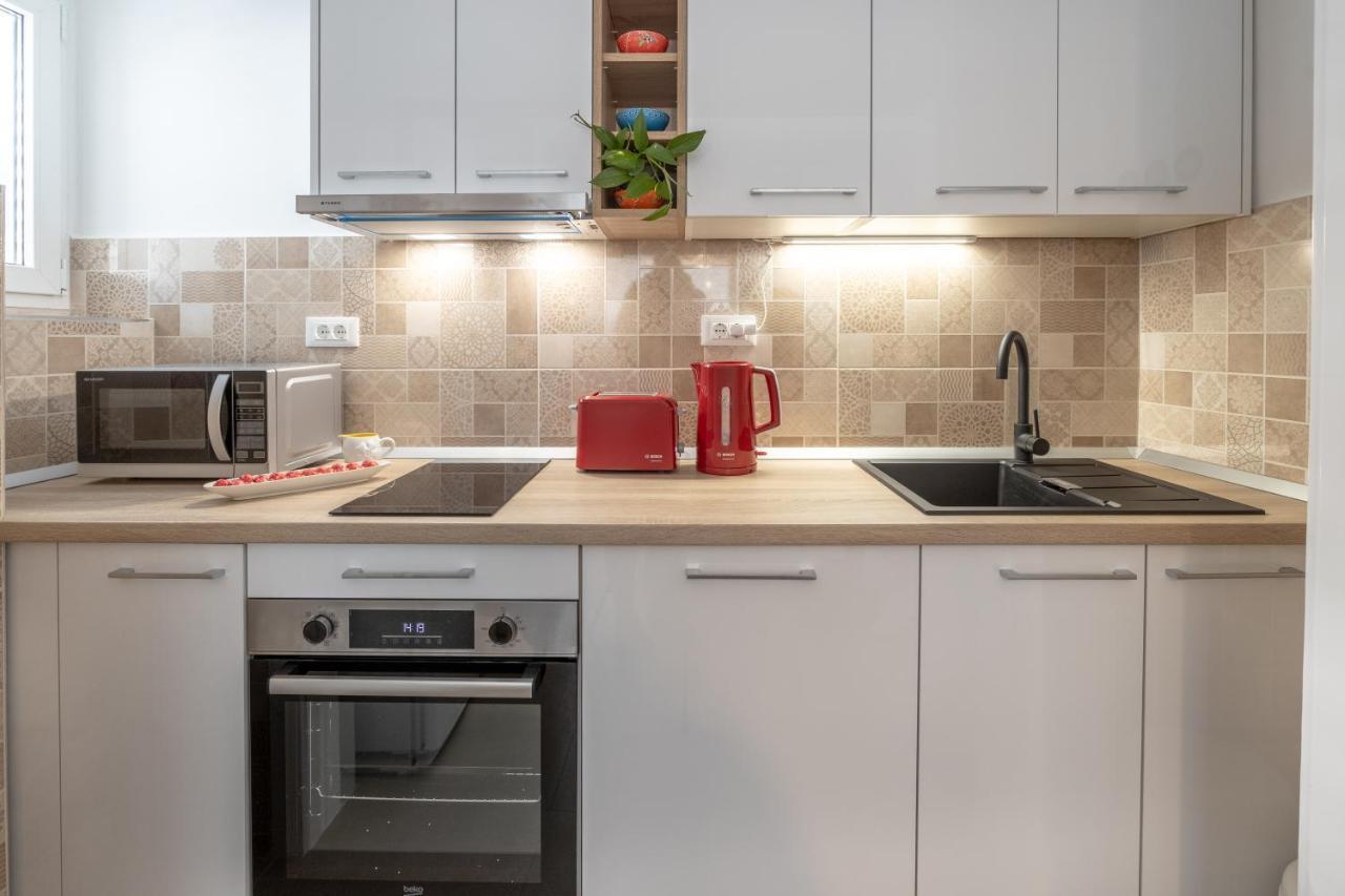 Two-Bedroom Apartment In The Centre Makarska Ngoại thất bức ảnh