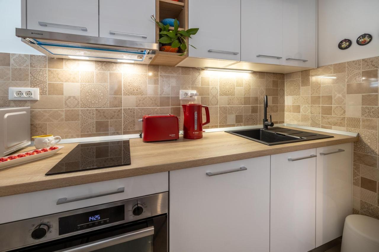 Two-Bedroom Apartment In The Centre Makarska Ngoại thất bức ảnh